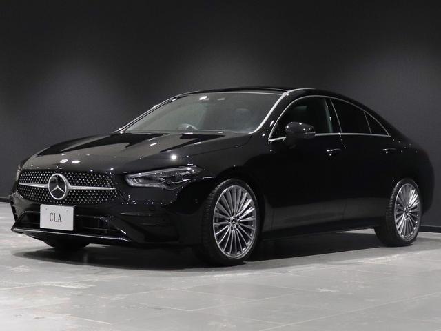 ＣＬＡクラス ＣＬＡ１８０　ＡＭＧラインパッケージ　ワンオーナー　パノラミックスライディングルーフ　ＡＭＧ１９インチＡＷ　デジタルコックピッドＤ　全方位カメラ　マルチビームＬＥＤ　アンビエントライト　本革巻スポーツステアリング　ＭＢＵＸ（5枚目）