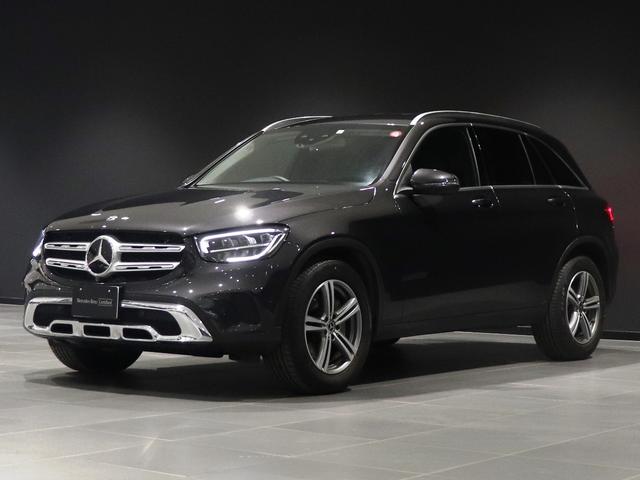 ＧＬＣ２２０ｄ　４マチック　ワンオーナー　ブラウンウッドインテリアトリム　フットトランクオープナー　アンビエントライト　ＬＥＤヘッドライト　全方位カメラ　ＭＢロゴ入りドアプロジェクター　前後シートヒーター　ワイヤレスチャージング(5枚目)