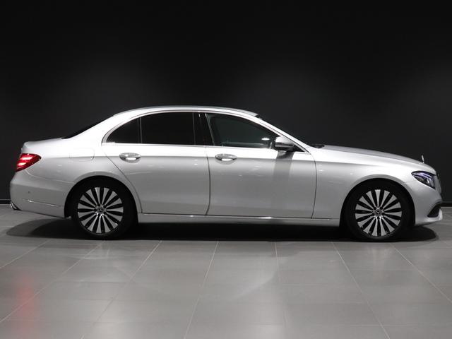 Ｅクラス Ｅ４００　４マチック　エクスクルーシブ　認定保証２年　１２．３インチコックピッドＤ　アップルカープレイ　ヘッドアップディスプレイ　アンビエントライト　マルチビームＬＥＤ　ＡＩＲ　ＢＯＤＹサス　本革シート（ナッパレザー）（13枚目）