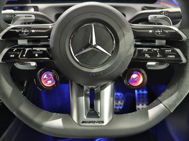 Ａクラス Ａ４５　Ｓ４マチック＋ストリートスタイルエディション　全国限定１００台　ワンオーナー　特別カラーマウンテングレーマグノ　オレンジアクセント　ＡＭＧエアロダイナミクスＰＫＧ　ＡＭＧナイトＰＫＧ　専用フロアマット　ＡＭＧパフォーマンスステアリング（10枚目）