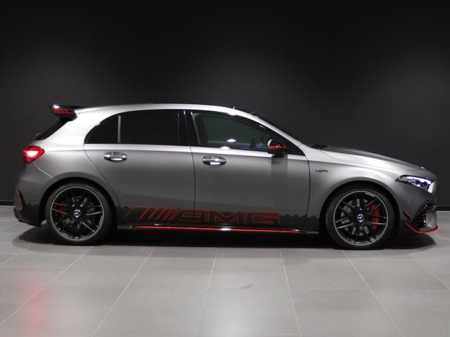 Ａクラス Ａ４５　Ｓ４マチック＋ストリートスタイルエディション　全国限定１００台　ワンオーナー　特別カラーマウンテングレーマグノ　オレンジアクセント　ＡＭＧエアロダイナミクスＰＫＧ　ＡＭＧナイトＰＫＧ　専用フロアマット　ＡＭＧパフォーマンスステアリング（17枚目）