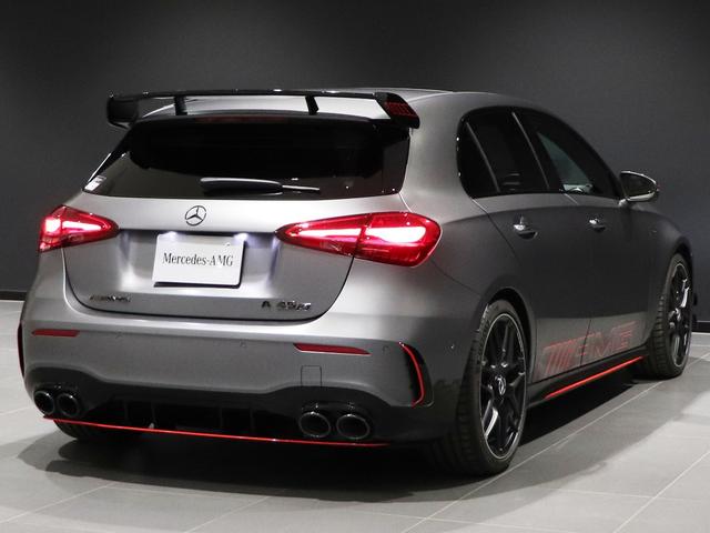 Ａクラス Ａ４５　Ｓ４マチック＋ストリートスタイルエディション　全国限定１００台　ワンオーナー　特別カラーマウンテングレーマグノ　オレンジアクセント　ＡＭＧエアロダイナミクスＰＫＧ　ＡＭＧナイトＰＫＧ　専用フロアマット　ＡＭＧパフォーマンスステアリング（19枚目）