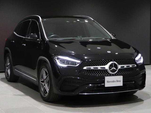 GLAクラス GLA200d 4マチック AMGラインパッケージ ワンオーナー アンビエントライト マルチビームLED メモリー付パワーシート フットトランクオープナー AMG19インチAW 全方位カメラ カーボン調インテリアトリム(8枚目)
