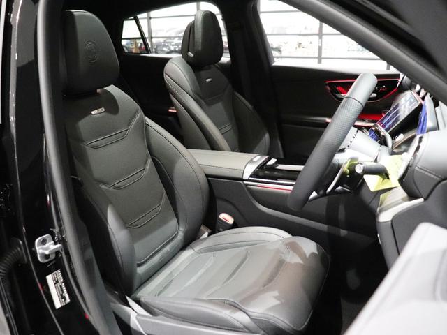 メルセデスが誇る安全装備。正面のメルセデス・ベンツのロゴエンブレムには、ただの飾りではございません！なんとその中に安全を守るレーダーが入っています♪