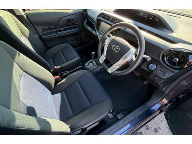 アクア S 禁煙車 純正ナビTV プッシュスタート(7枚目)