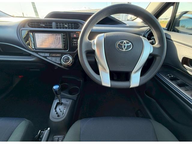 アクア S 禁煙車 純正ナビTV プッシュスタート(11枚目)