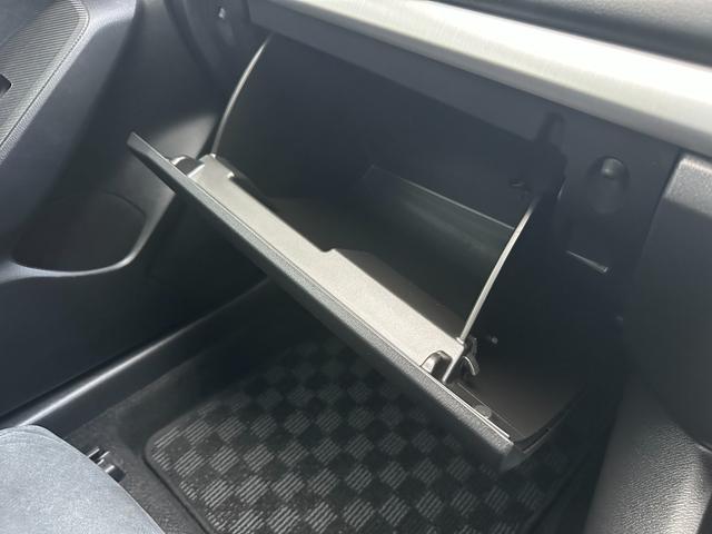 アクセラスポーツ ＸＤ　６ＭＴ／サンルーフ／ナビ／Ｂカメ／Ｂｌｕｅｔｏｏｔｈ／ＴＶ／スマートキー／ＨＩＤ／レーダークルコン／衝突軽減ブレーキ／車線免脱警報システム／ハーフレザーシート／シートヒーター／ＡＵＴＯライト（67枚目）