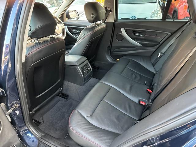 ３シリーズ ３２０ｄブルーパフォーマンス　ツーリング　スポーツ　検・２年付／黒本革／ナビ／Ｂカメ／禁煙／関東入／Ｂｌｕｅｔｏｏｔｈオーディオ再生／フルセグＴＶ／パワーバックドア／ＨＩＤ／ＥＴＣ／アクティブ・クルーズ・コントロール／スマートキー／シートヒーター／（59枚目）