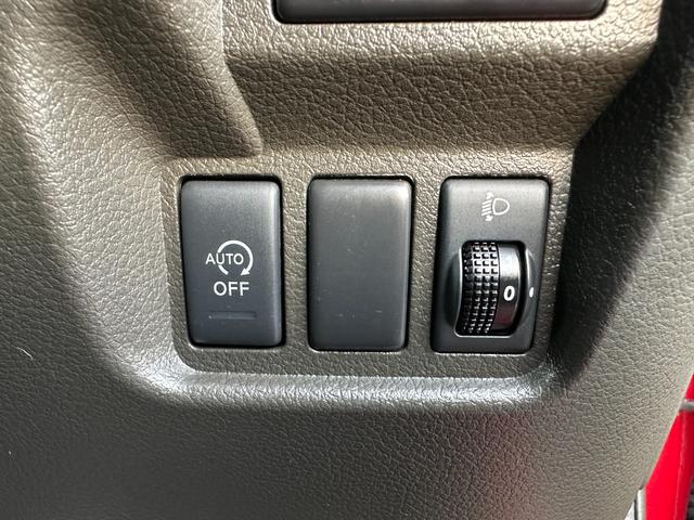 キューブ １５Ｘ　ナビ／バックカメラ／Ｂｌｕｅｔｏｏｔｈ／関東仕入れ／禁煙車／ＴＶ／ＤＶＤ／ＥＴＣ／インテリキー／プッシュスタート／タイミングチェーン．／フロントフォグ／ＡＷ／ドアバイザー／ＰＶガラス（52枚目）