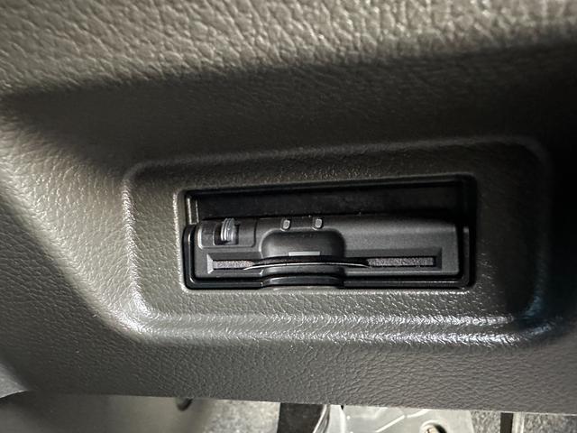 キューブ １５Ｘ　ナビ／バックカメラ／Ｂｌｕｅｔｏｏｔｈ／関東仕入れ／禁煙車／ＴＶ／ＤＶＤ／ＥＴＣ／インテリキー／プッシュスタート／タイミングチェーン．／フロントフォグ／ＡＷ／ドアバイザー／ＰＶガラス（53枚目）