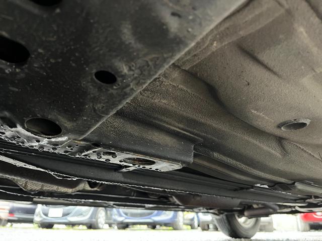 ノート Ｘ　ＤＩＧ－Ｓ　車検２年／ナビ／Ｂカメ／Ｂｌｕｅｔｏｏｔｈ／ＴＶ／ＥＴＣ／禁煙／スマートキー／Ｐスタート／エコスーパーチャージャー／ドアバイザー／Ｔチェーン車／日産純正ＯＰエスティーロアルミホイール１５インチ（8枚目）
