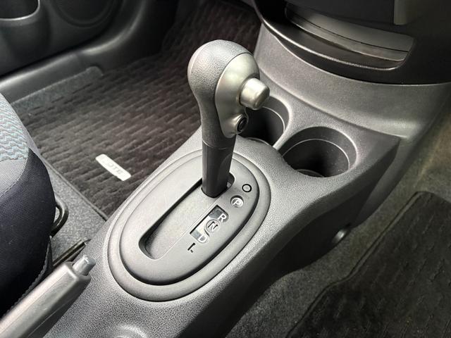 ノート Ｘ　ＤＩＧ－Ｓ　車検２年／ナビ／Ｂカメ／Ｂｌｕｅｔｏｏｔｈ／ＴＶ／ＥＴＣ／禁煙／スマートキー／Ｐスタート／エコスーパーチャージャー／ドアバイザー／Ｔチェーン車／日産純正ＯＰエスティーロアルミホイール１５インチ（25枚目）