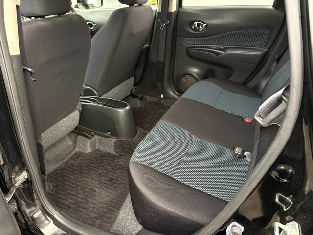 ノート Ｘ　ＤＩＧ－Ｓ　車検２年／ナビ／Ｂカメ／Ｂｌｕｅｔｏｏｔｈ／ＴＶ／ＥＴＣ／禁煙／スマートキー／Ｐスタート／エコスーパーチャージャー／ドアバイザー／Ｔチェーン車／日産純正ＯＰエスティーロアルミホイール１５インチ（40枚目）
