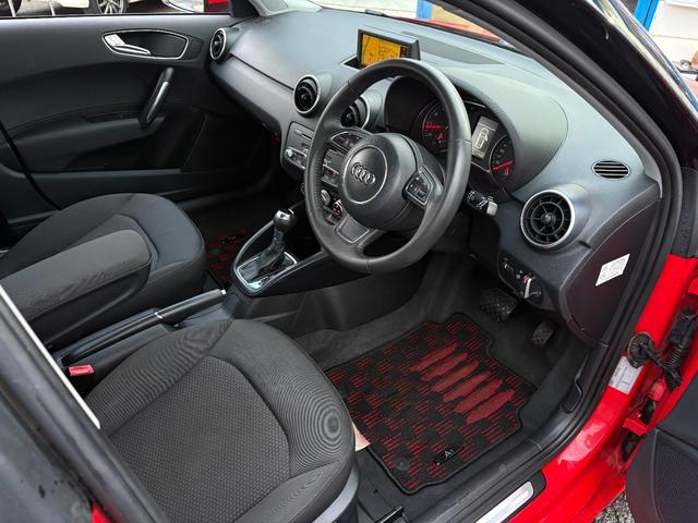 Ａ１スポーツバック １．４ＴＦＳＩ　検・２年付／ナビ／ＢＴ接／ＴＶ／ＨＩＤ／禁煙車／関東入／純正１５ＡＷ／ＡＵＴＯライト／７ＡＴ／ＭＴモード／ＥＴＣ／バイキセノンＰＫＧ／Ｍサーバー／コントラストルーフ／オートＡＣ／ドラレコ／スマートキー（16枚目）