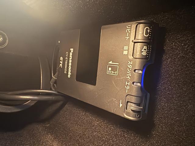 ジュリエッタ クラシカ　茶革／ナビ／ＴＶ／Ｄレコ／ＨＩＤ／禁煙／関東仕入／シートヒーター／電動シート／ＥＴＣ／純正１７アロイホイール／革巻きステアリング／ターボ（20枚目）