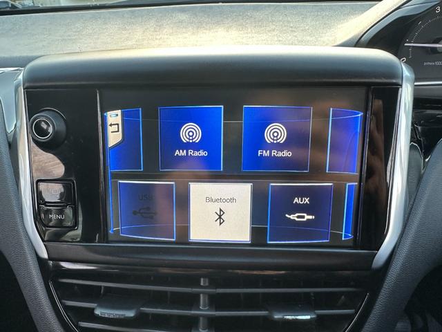 PEUGEOT 208 ALLURE