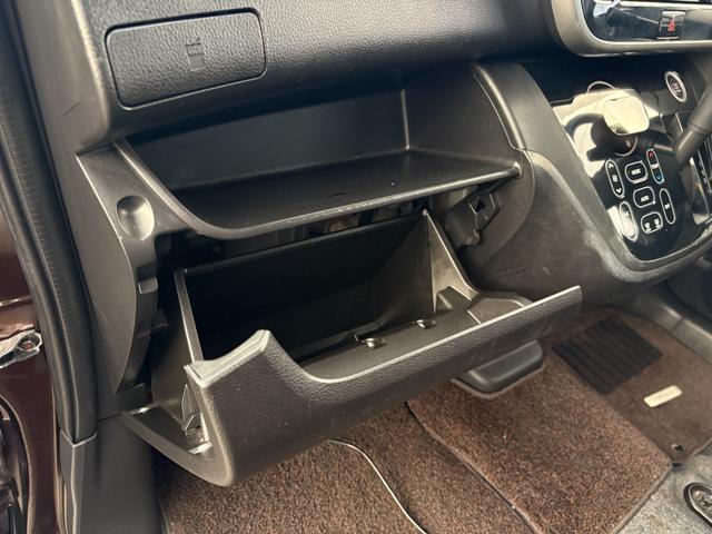 ｅＫスペースカスタム カスタムＴ　ｅ－アシスト　関東仕入／禁煙車／ナビ／バックカメラ／ＢＴ接続／ＴＶ／ＤＶＤ再生／両側電動スライドドア／ＥＴＣ／ＡＵＴＯエアコン／プッシュスタート／スマートキー／タイミングチェーン／ＡＵＴＯライト／ドアバイザー（41枚目）