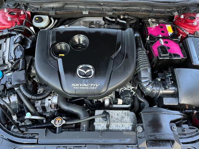 エンジンにはタイミングチェーンが使用されておりますので１０万キロごとの交換の必要もございません♪入庫時に入念なロードテストを行っております♪購入後も長くお乗り頂ける車両でございます♪