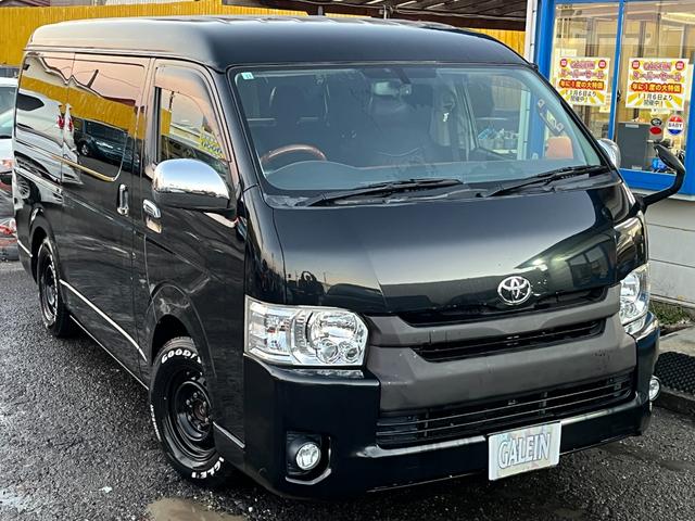 マイナーチェンジで乗り心地が大幅に改善した後期型♪カッコ良い！　特にワイドのスーパーロングボディときたらどうして四角いボディでこんな個性を出せるんだろう！と思うほどです♪お仕事にもプライベートにも◎♪