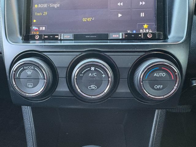 ＡＵＴＯエアコン付き♪設定温度にて快適にお乗り頂けます♪エアコンの効きも◎♪