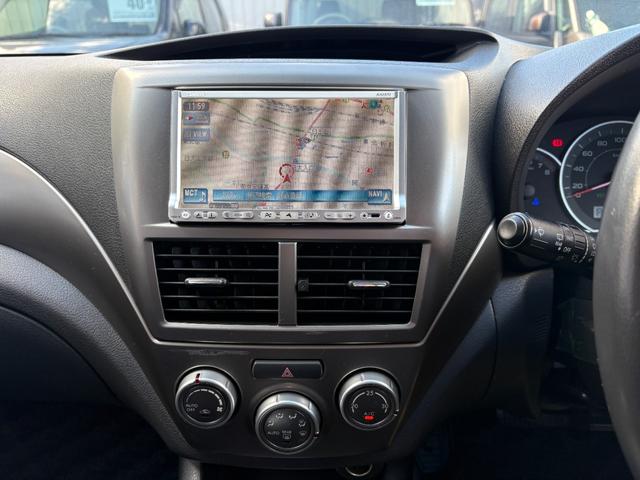 インプレッサ 15S コンフォートセレクション 検2年/特別仕様車/ナビ/禁煙/ETC/スマキー/プッシュスタート/MTモード/フルオートエアコン/TV/DVD再生/本革巻ステアリング&シフトノブ/UVカットガラス/フォグランプ/社外15AW(10枚目)
