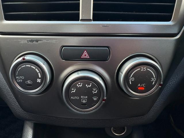 インプレッサ 15S コンフォートセレクション 検2年/特別仕様車/ナビ/禁煙/ETC/スマキー/プッシュスタート/MTモード/フルオートエアコン/TV/DVD再生/本革巻ステアリング&シフトノブ/UVカットガラス/フォグランプ/社外15AW(25枚目)