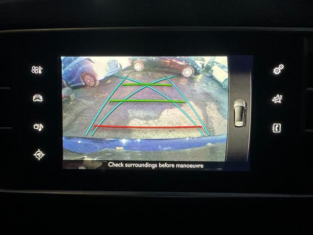 308 SW アリュール 検・2年/ナビ/Bカメ/Bluetooth/地デジ/禁煙/クルコン/ETC/障害物センサー/レーンキープアシスト/衝突軽減ブレーキ/LEDヘッドライト/純正16AW/Sキー/Pスタート(9枚目)