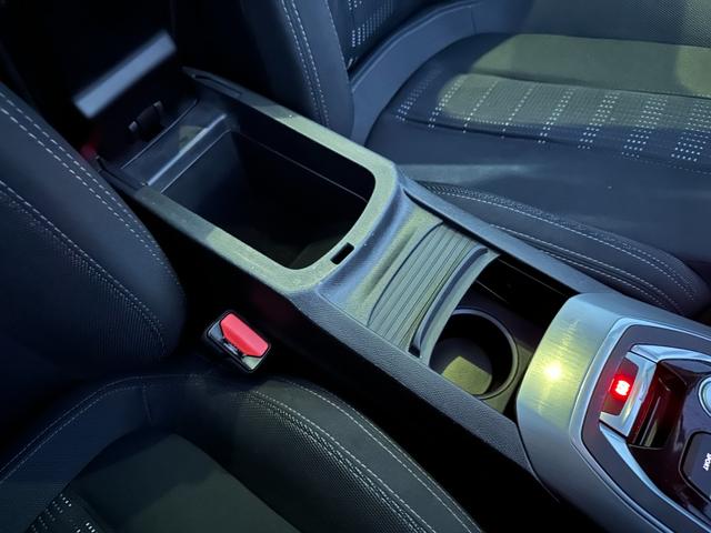 308 SW アリュール 検・2年/ナビ/Bカメ/Bluetooth/地デジ/禁煙/クルコン/ETC/障害物センサー/レーンキープアシスト/衝突軽減ブレーキ/LEDヘッドライト/純正16AW/Sキー/Pスタート(28枚目)