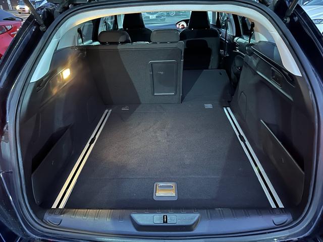 308 SW アリュール 検・2年/ナビ/Bカメ/Bluetooth/地デジ/禁煙/クルコン/ETC/障害物センサー/レーンキープアシスト/衝突軽減ブレーキ/LEDヘッドライト/純正16AW/Sキー/Pスタート(47枚目)