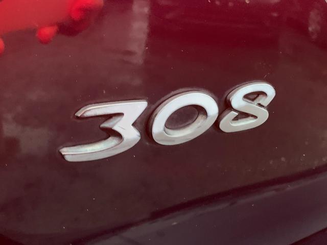 308 SW アリュール 検・2年/ナビ/Bカメ/Bluetooth/地デジ/禁煙/クルコン/ETC/障害物センサー/レーンキープアシスト/衝突軽減ブレーキ/LEDヘッドライト/純正16AW/Sキー/Pスタート(67枚目)