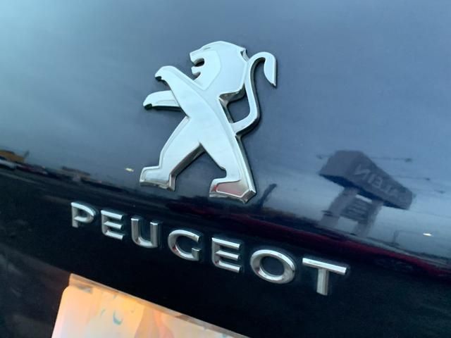 308 SW アリュール 検・2年/ナビ/Bカメ/Bluetooth/地デジ/禁煙/クルコン/ETC/障害物センサー/レーンキープアシスト/衝突軽減ブレーキ/LEDヘッドライト/純正16AW/Sキー/Pスタート(69枚目)