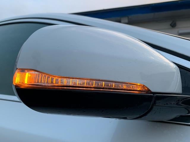 Ｖ４０ Ｔ４　ＳＥ　検２年／ナビ／Ｂカメラ／Ｂｌｕｅｔｏｏｔｈ／ベージュ革／セーフティＰＫＧ／全車速追従機能付きＡＣＣ／ＲＳＩ／ＢＬＩＳ／レーンキープアシスト／電動シート／シートヒーター／ＨＩＤ／ＥＴＣ／禁煙車／関東仕入（30枚目）