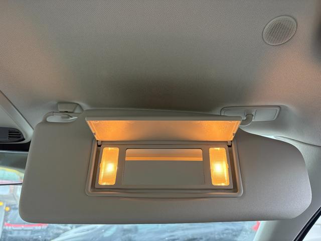 Ｖ４０ Ｔ４　ＳＥ　検２年／ナビ／Ｂカメラ／Ｂｌｕｅｔｏｏｔｈ／ベージュ革／セーフティＰＫＧ／全車速追従機能付きＡＣＣ／ＲＳＩ／ＢＬＩＳ／レーンキープアシスト／電動シート／シートヒーター／ＨＩＤ／ＥＴＣ／禁煙車／関東仕入（46枚目）