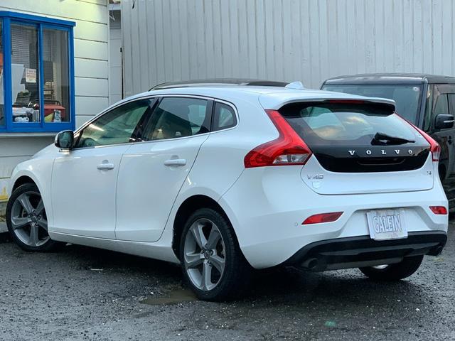 Ｖ４０ Ｔ４　ＳＥ　検２年／ナビ／Ｂカメラ／Ｂｌｕｅｔｏｏｔｈ／ベージュ革／セーフティＰＫＧ／全車速追従機能付きＡＣＣ／ＲＳＩ／ＢＬＩＳ／レーンキープアシスト／電動シート／シートヒーター／ＨＩＤ／ＥＴＣ／禁煙車／関東仕入（67枚目）