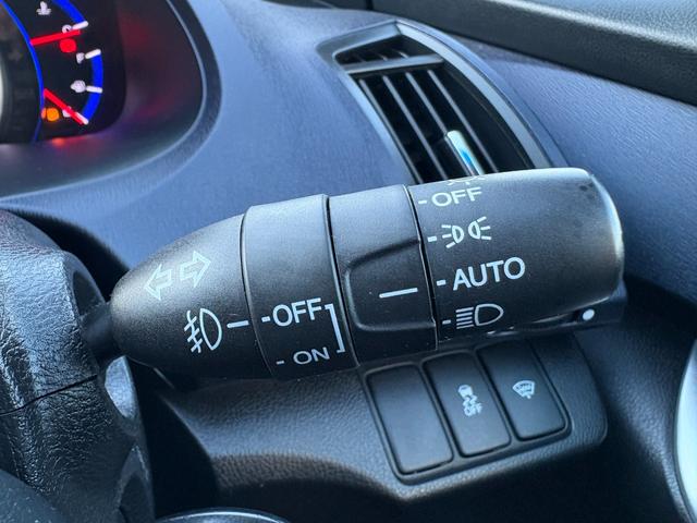 オデッセイ アブソルート ナビ Bカメラ 後席モニター 関東仕入 禁煙 TV DVD再生 HID ETC 純正18AW キーレス Tチェーン Mウィンカー(28枚目)