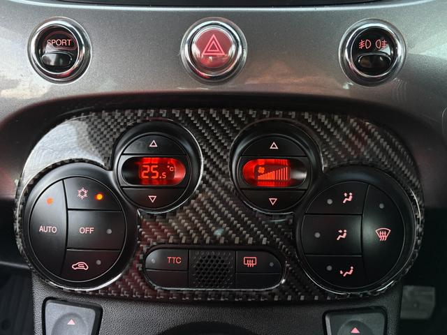 アバルト５９５ ツーリズモ　検２年／ＥＴＣ／キーレス／ＨＩＤ／禁煙車／関東仕入／パドルシフト／レコードモンツァマフラー装備車／専用ヘッドレスト一体型レザースポーツシート／ＫＯＮＩ製アブソーバー／フォグランプ／ブーストメーター（21枚目）