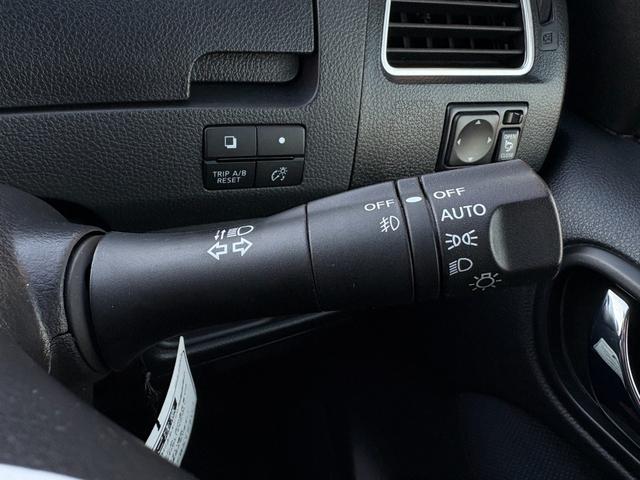 セレナ ハイウェイスター　Ｖセレ＋セーフティＩＩ　ＳＨＶ　後期型／外ナビ／全方位カメラ／両側電動／リアモニター／禁煙車／ＴＶ／ＬＥＤヘッド／Ｂｌｕｅｔｏｏｔｈ／ＤＶＤ再生／クルコン／Ｓキ―／Ｐスタート／ＥＴＣ／Ｄバイザー／Ｗミラー／ＬＤＷ（28枚目）