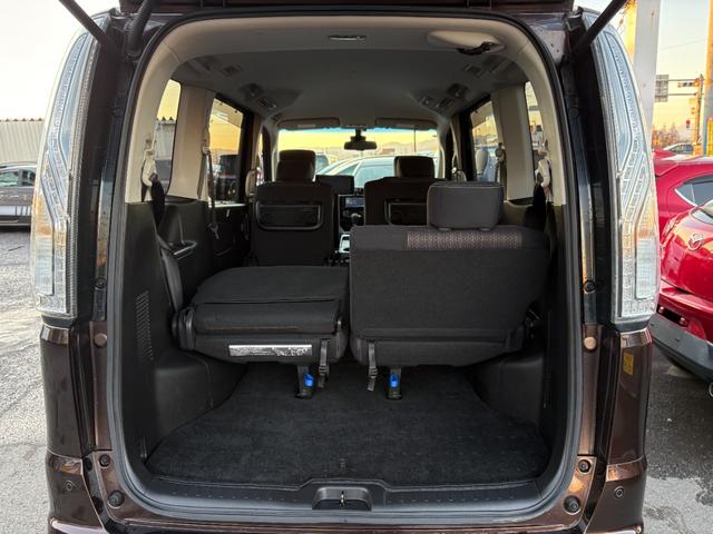 セレナ ハイウェイスター　Ｖセレ＋セーフティＩＩ　ＳＨＶ　後期型／外ナビ／全方位カメラ／両側電動／リアモニター／禁煙車／ＴＶ／ＬＥＤヘッド／Ｂｌｕｅｔｏｏｔｈ／ＤＶＤ再生／クルコン／Ｓキ―／Ｐスタート／ＥＴＣ／Ｄバイザー／Ｗミラー／ＬＤＷ（58枚目）