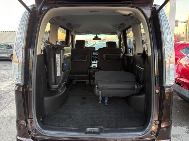 セレナ ハイウェイスター　Ｖセレ＋セーフティＩＩ　ＳＨＶ　後期型／外ナビ／全方位カメラ／両側電動／リアモニター／禁煙車／ＴＶ／ＬＥＤヘッド／Ｂｌｕｅｔｏｏｔｈ／ＤＶＤ再生／クルコン／Ｓキ―／Ｐスタート／ＥＴＣ／Ｄバイザー／Ｗミラー／ＬＤＷ（60枚目）