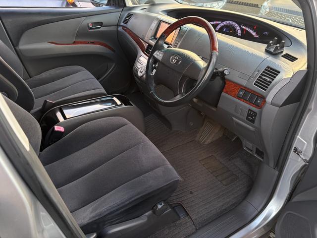 TOYOTA ESTIMA 2.4AERAS G EDITION