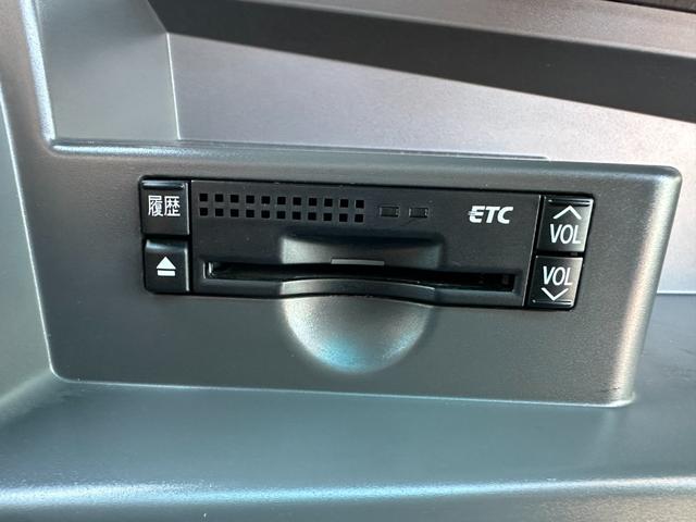 TOYOTA ESTIMA 2.4AERAS G EDITION