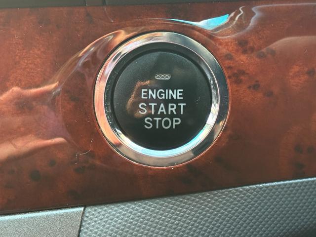 TOYOTA ESTIMA 2.4AERAS G EDITION