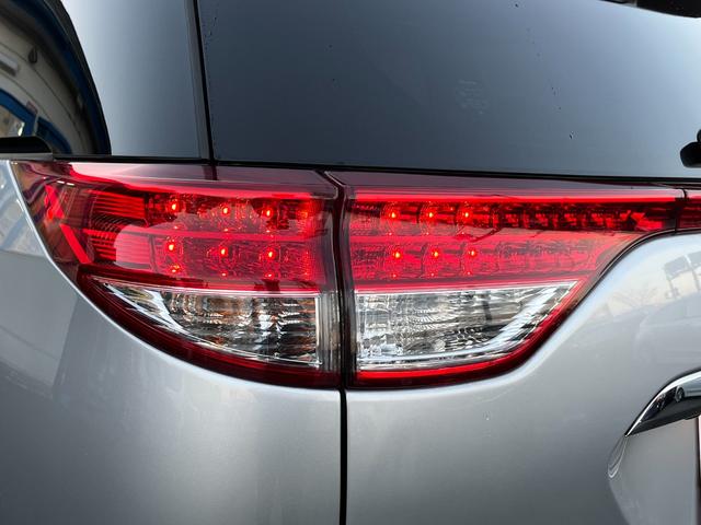 TOYOTA ESTIMA 2.4AERAS G EDITION