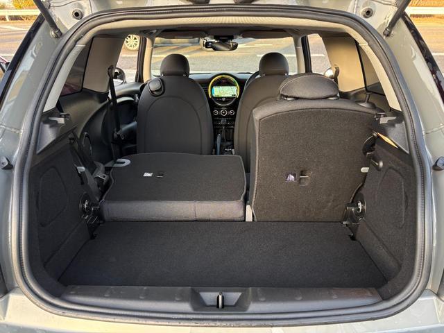 ＭＩＮＩ クーパーＤ　検２年／ナビ／ＢＴ接続／ＥＴＣ／禁煙／関東仕入／ＭＴモード／Ｔチェーン／純正１５ＡＷ／６速ＡＴ／ＬＥＤヘッド＆ＬＥＤフォグ／ＰＶガラス／スマートキー／ＯＰペッパーパッケージ／ドラレコ／ＬＥＤデイライト（42枚目）