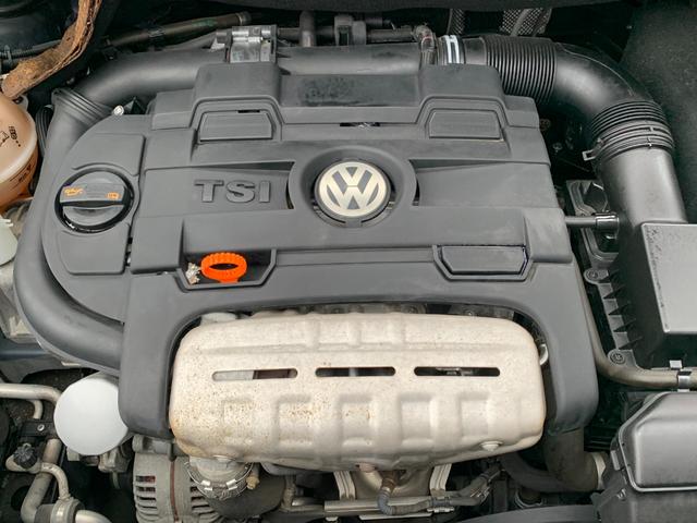 ゴルフトゥーラン クロストゥーラン　検・２年付／ナビ／Ｂカメ／Ｂｌｕｅｔｏｏｔｈ／ＴＶ／関東仕入／禁煙車／ＨＩＤ／ＥＴＣ／クルーズコントロール／パドルシフト／純正１７ＡＷ／キーレス／ＡＵＴＯライト／ＡＵＴＯエアコン（32枚目）