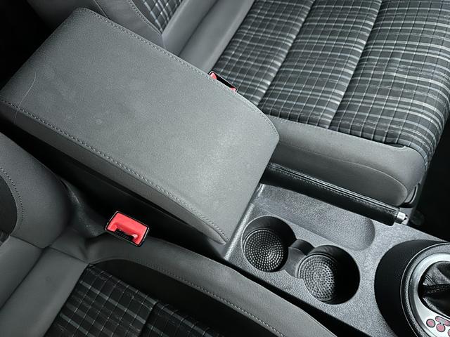 ゴルフトゥーラン クロストゥーラン　検・２年付／ナビ／Ｂカメ／Ｂｌｕｅｔｏｏｔｈ／ＴＶ／関東仕入／禁煙車／ＨＩＤ／ＥＴＣ／クルーズコントロール／パドルシフト／純正１７ＡＷ／キーレス／ＡＵＴＯライト／ＡＵＴＯエアコン（37枚目）