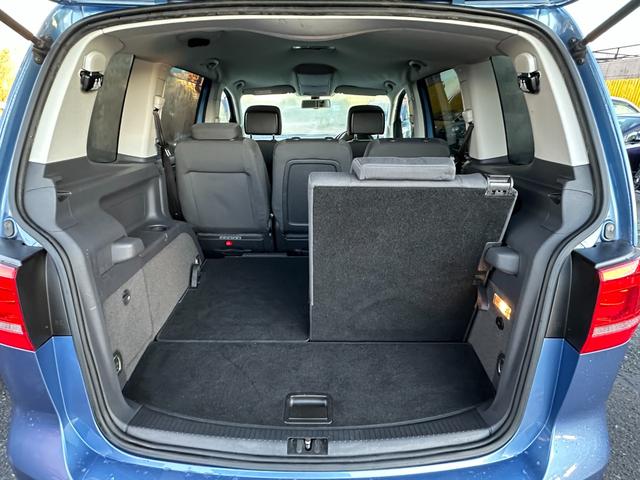 ゴルフトゥーラン クロストゥーラン　検・２年付／ナビ／Ｂカメ／Ｂｌｕｅｔｏｏｔｈ／ＴＶ／関東仕入／禁煙車／ＨＩＤ／ＥＴＣ／クルーズコントロール／パドルシフト／純正１７ＡＷ／キーレス／ＡＵＴＯライト／ＡＵＴＯエアコン（68枚目）