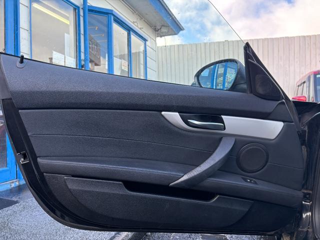 Ｚ４ ｓＤｒｉｖｅ２３ｉ　ハイラインパッケージ　検２年／黒革／ナビ／関東入／ＡＵＸ接続／ＥＴＣ／ＨＩＤ／ハイラインパッケージ／ＴＶ／ＡＵＴＯライト／純正１８ＡＷ／電動スタート／Ｔチェーン／シートヒーター／パワーシート／ＣＤ／ＤＶＤ／シートヒーター（39枚目）