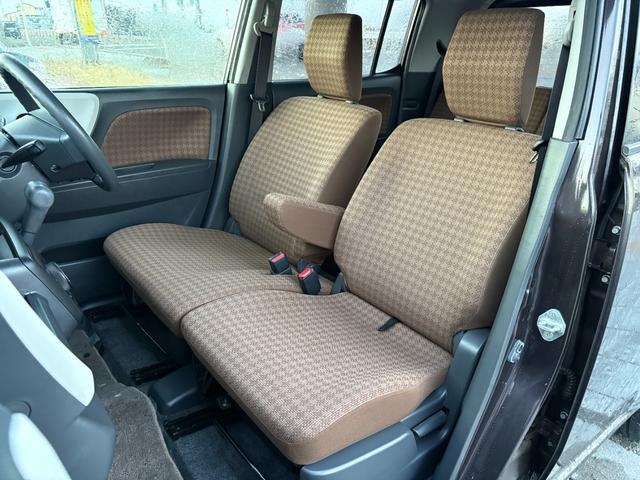 ����ȑ��̑������������ƍL�X���Ă���܂���T�C�h�̑������E���L�������炵���ǂ��̂ŁA�h���C�u���ɂ��O�̌i�F�𑶕��Ɋy���ގ����o���܂���_�b�V���{�[�h�ɂ�����Ȃǖ����ǍD�ȏ�Ԃł���