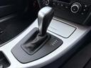 マニュアルモードが使用可能です♪状況に合わせてギアの変速ができますので雪道などで使用して頂ければ安全に走行が可能です♪スポーツ走行もできますので運転が楽しくなる車両ですね♪